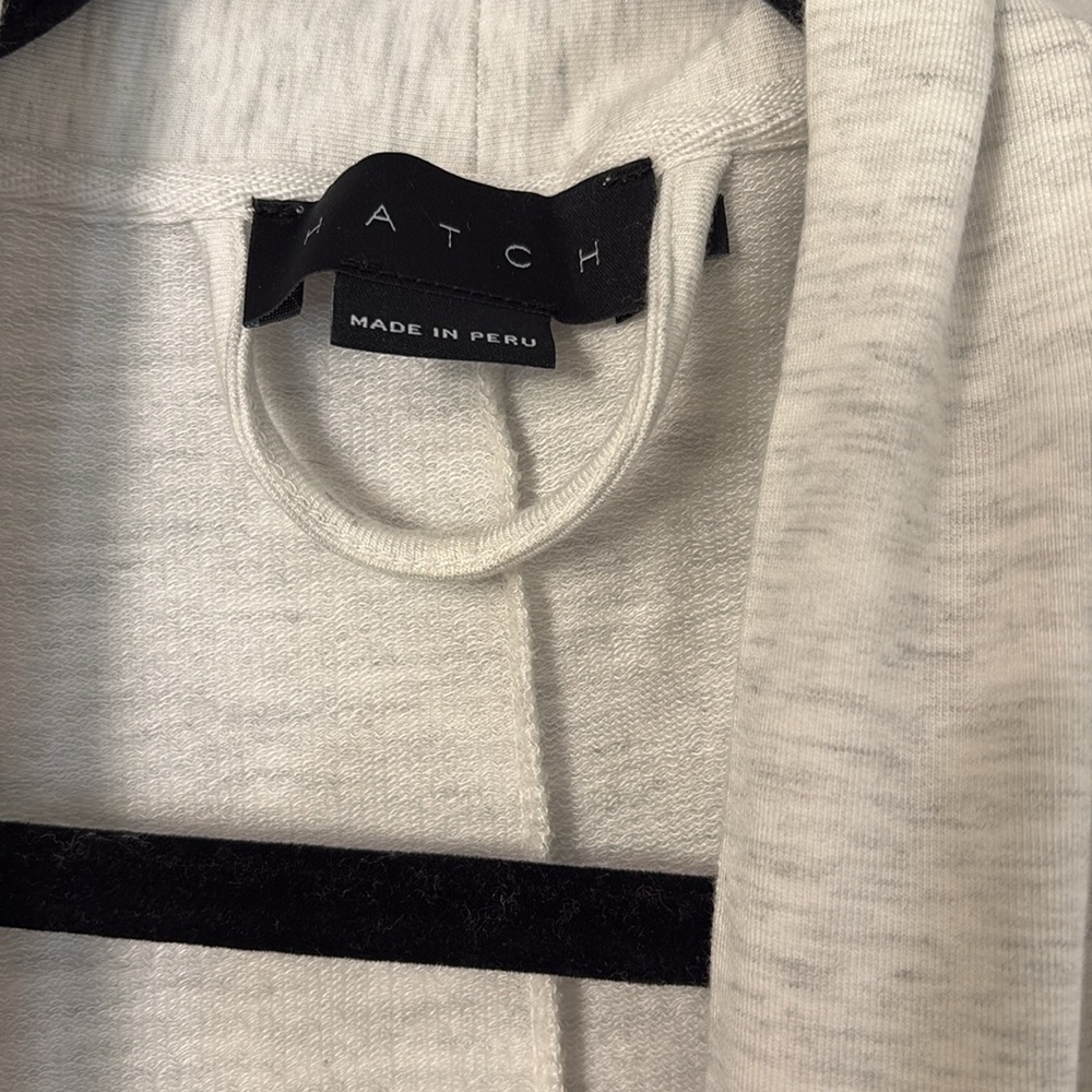 Hatch Gray and Cream Ribbed Robe - Picture 3 of 6
